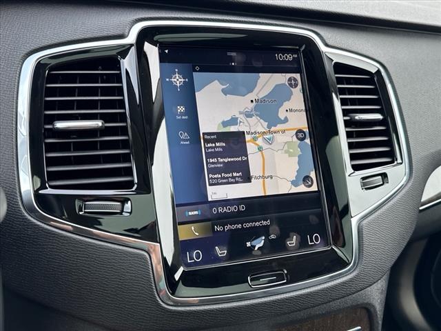 2017 Volvo XC90 T6 Momentum