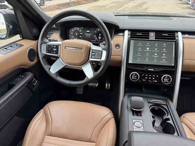 2024 Land Rover Discovery P360 Metropolitan Edition
