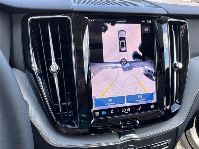 2025 Volvo XC60 Plus