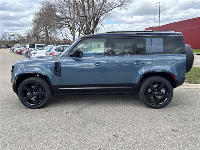 2025 Land Rover Defender P400 X-Dynamic SE