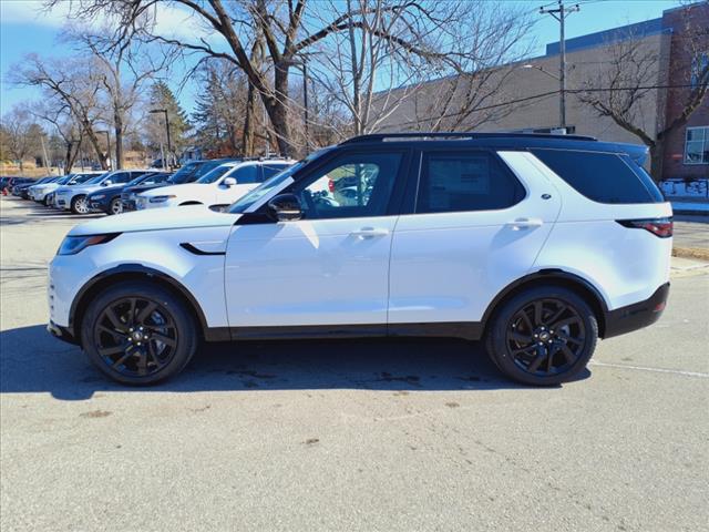 2025 Land Rover Discovery P300 Dynamic SE