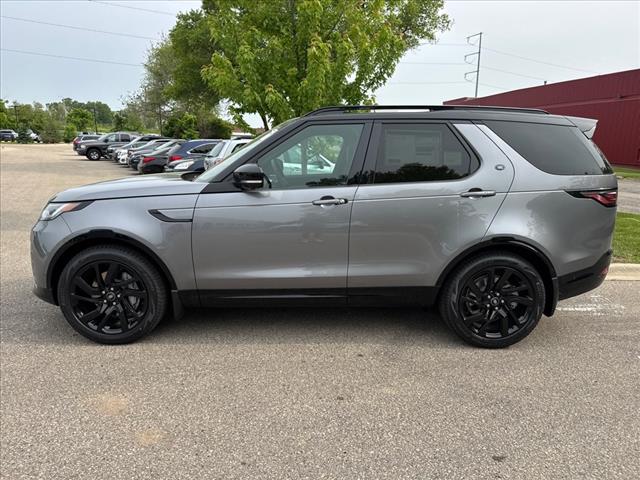 2025 Land Rover Discovery P300 Dynamic SE