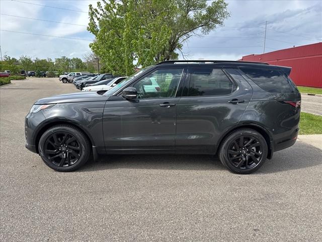 2025 Land Rover Discovery P360 Dynamic SE
