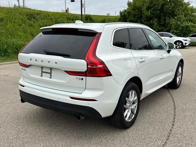 2021 Volvo XC60 T5 Momentum