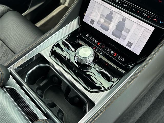 2023 Jeep Grand Wagoneer Series III