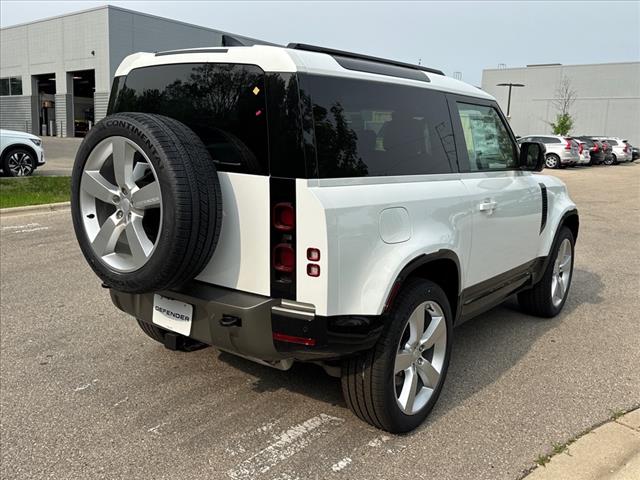 2025 Land Rover Defender P400 X-Dynamic SE