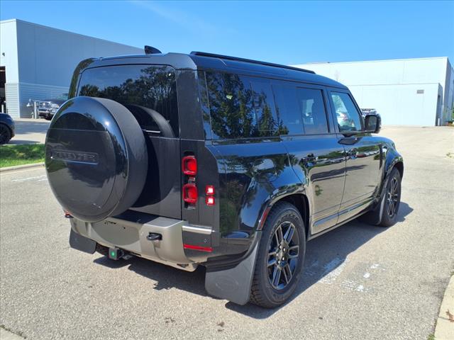 2025 Land Rover Defender P400 X-Dynamic SE