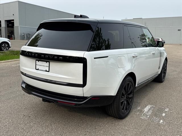 2025 Land Rover Range Rover P530 SE 7 Seat