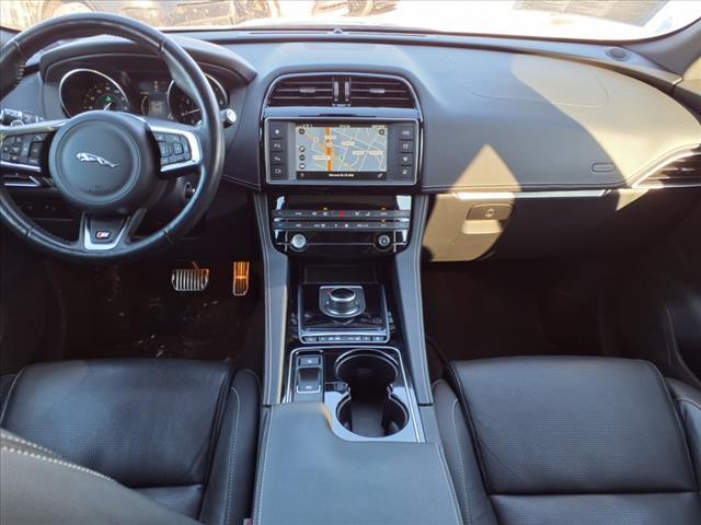 2017 Jaguar F-PACE S