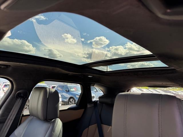 2026 Land Rover Range Rover Velar P400 Autobiography