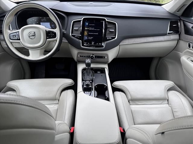 2022 Volvo XC90 T6 Inscription