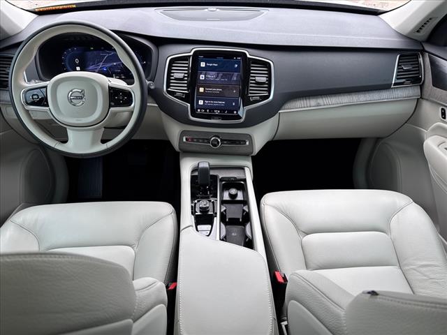 2023 Volvo XC90 Recharge T8 Plus Dark Theme 7 Passenger
