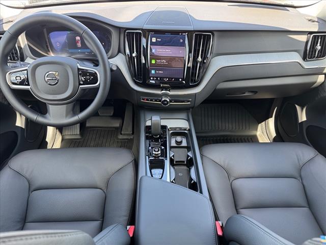 2025 Volvo XC60 Plus
