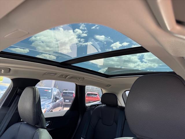2025 Volvo XC60 PLUS