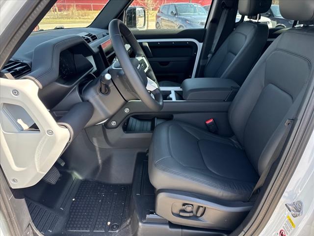 2025 Land Rover Defender P400 X-Dynamic SE