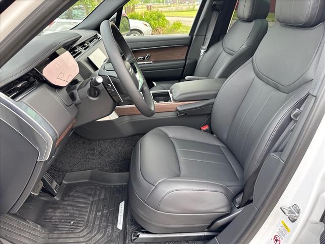 2025 Land Rover Range Rover P530 SE 7 Seat