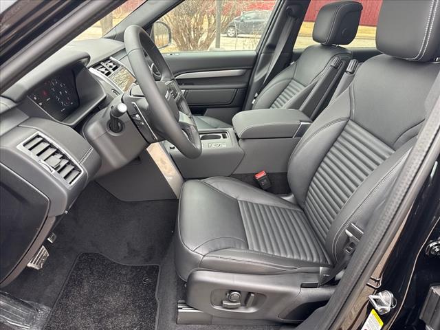 2025 Land Rover Discovery P360 Dynamic SE