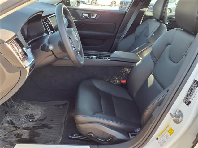 2025 Volvo S60 B5 Core