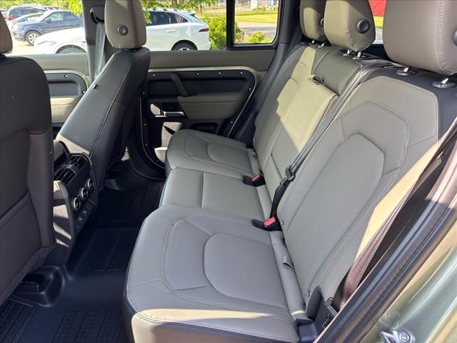 2025 Land Rover Defender P300