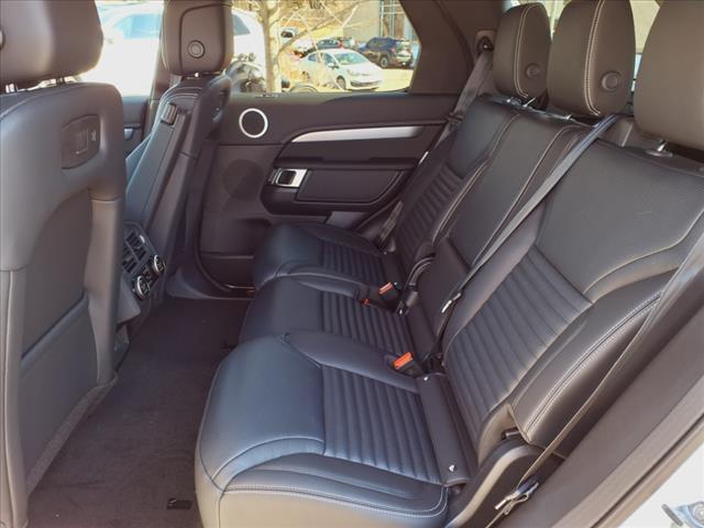 2025 Land Rover Discovery P300 Dynamic SE
