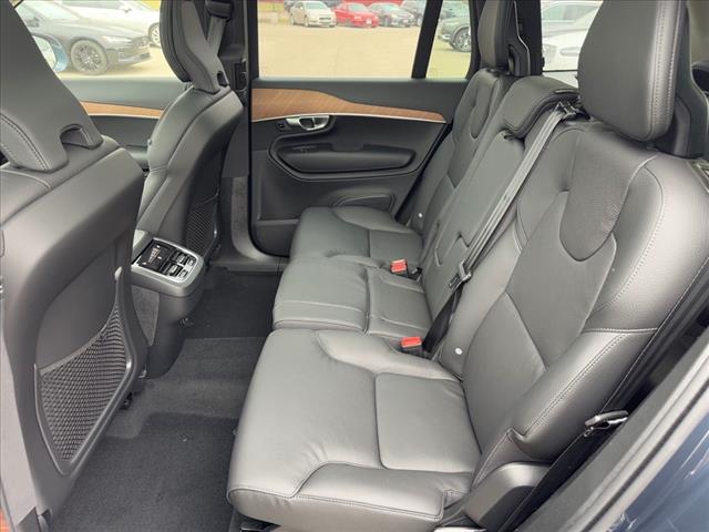 2025 Volvo XC90 B6 Plus 7-Seater