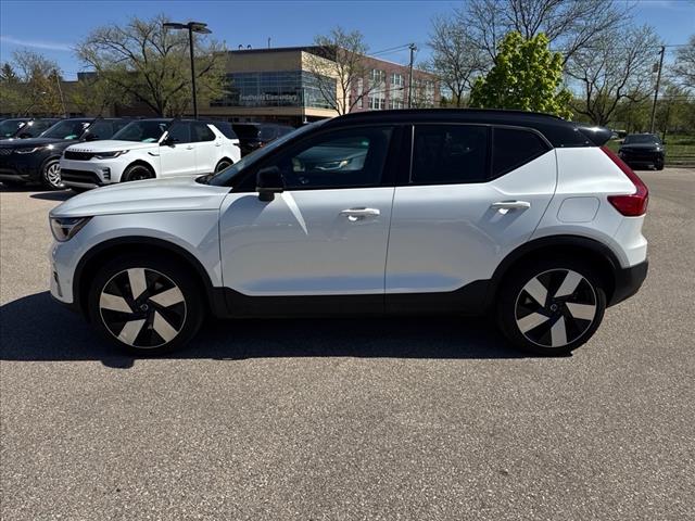 2024 Volvo XC40 Recharge Twin Plus