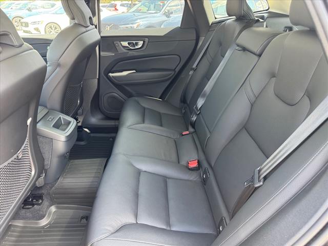 2025 Volvo XC60 Plus