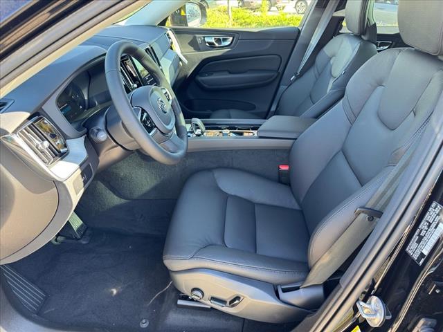 2025 Volvo XC60 B5 Core