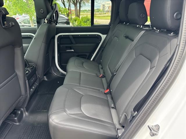 2025 Land Rover Defender P300