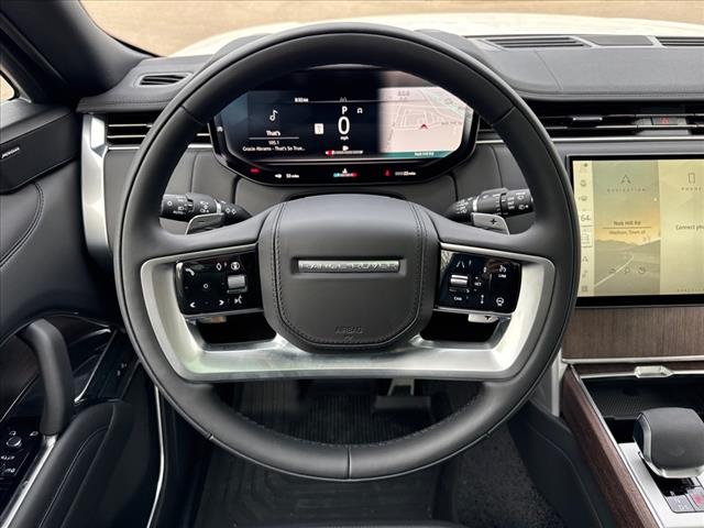 2025 Land Rover Range Rover P530 SE 7 Seat