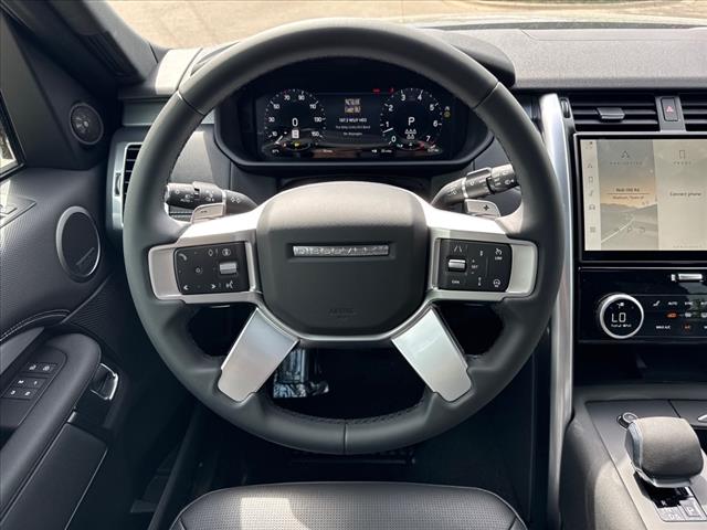 2025 Land Rover Discovery P360 Dynamic SE