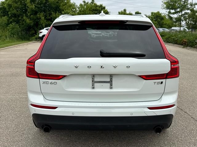 2021 Volvo XC60 T5 Momentum