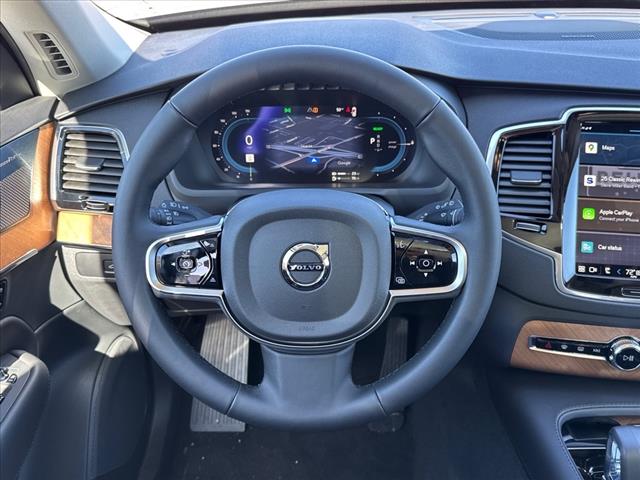 2025 Volvo XC90 T8 Plus 6-Seater