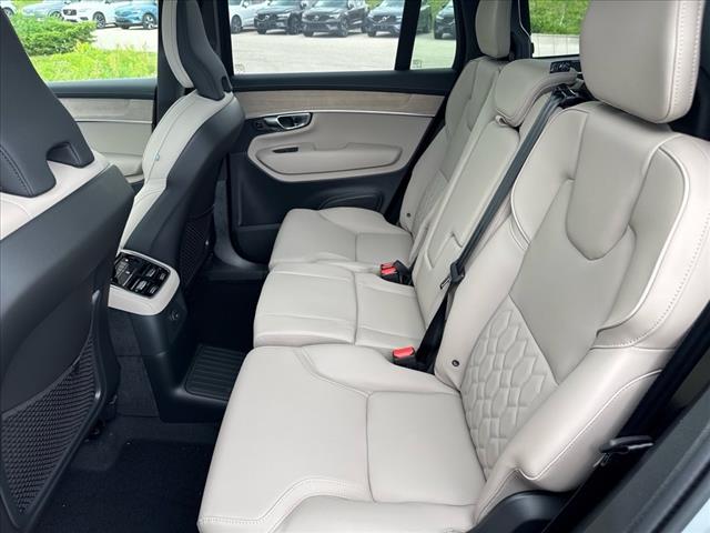 2025 Volvo XC90 T8 Plus 7-Seater
