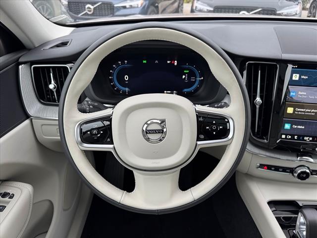 2025 Volvo XC60 T8 Plus