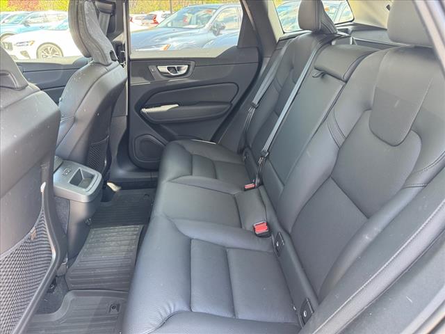 2025 Volvo XC60 PLUS