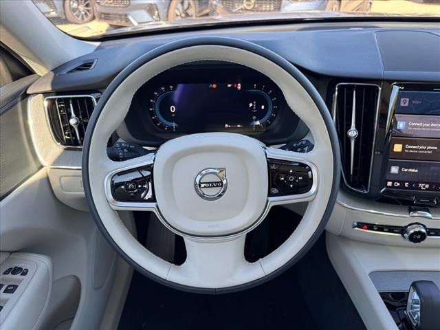 2025 Volvo XC60 B5 Core