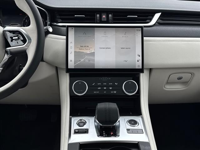 2025 Jaguar F-PACE P400 R-Dynamic S