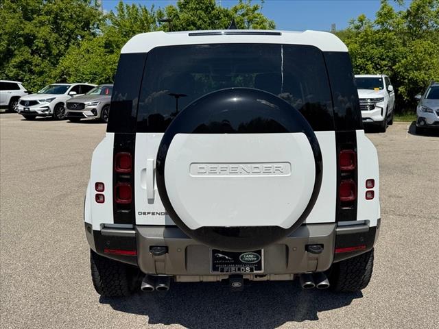 2025 Land Rover Defender X-Dynamic SE