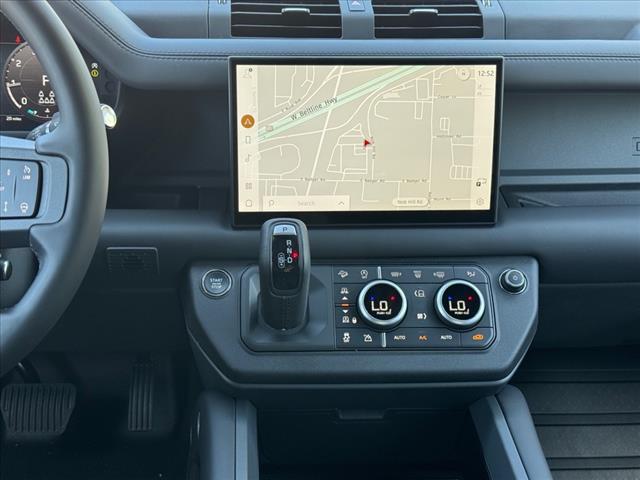 2025 Land Rover Defender P400 X-Dynamic SE