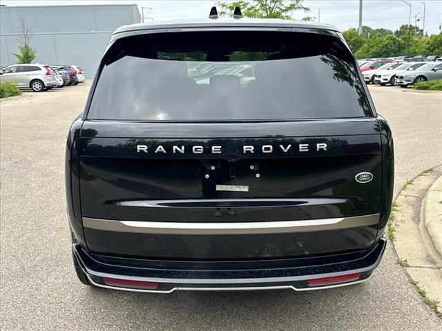 2023 Land Rover Range Rover SE