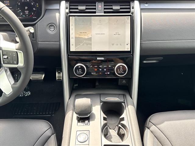 2025 Land Rover Discovery P360 Dynamic SE