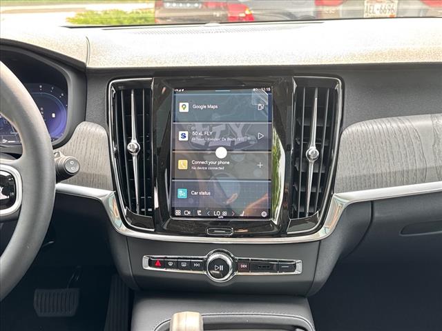 2025 Volvo V90 Cross Country B6 Plus
