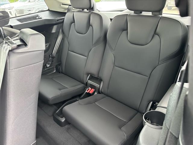 2025 Volvo XC90 T8 Plus 7-Seater