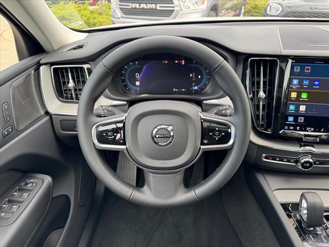 2025 Volvo XC60 B5 Core