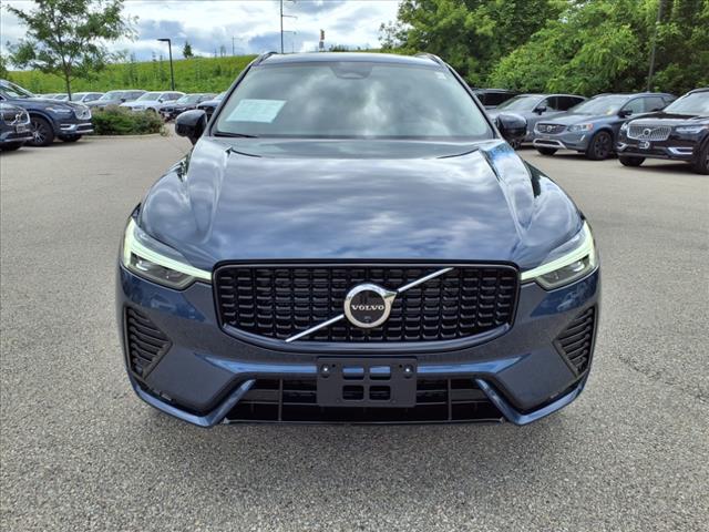 2025 Volvo XC60 B5 PLUS