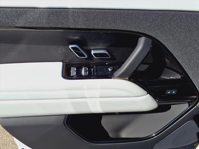 2025 Land Rover Range Rover Sport P360 SE