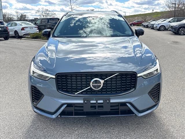 2024 Volvo XC60 Recharge T8 Ultimate Dark Theme