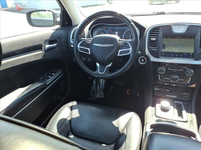 2019 Chrysler 300 Limited:14749A
