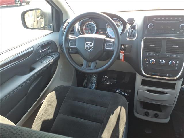 2016 Dodge Grand Caravan American Value Package:02624A